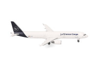 Herpa Wings	Lufthansa Cargo Airbus A321P2F – D-AEUI